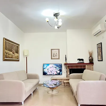 New Boulevard View Apartment *